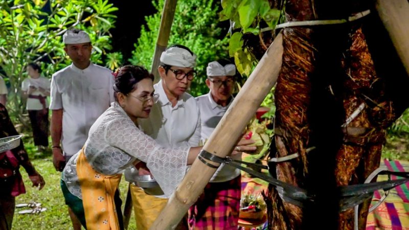 Bupati Badung Tanam Pohon Bodhi Sebagai Pelestarian dan Ketahanan Ekologis