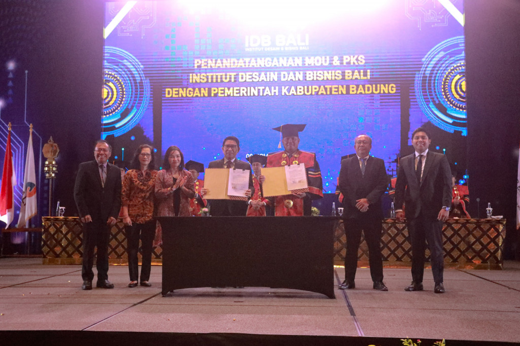 IDB Bali Gelar Wisuda Sarjana dan Pascasarjana Tahun 2025