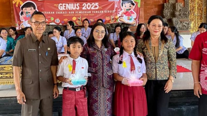 Ketua TP PKK Badung Gelar Aksi GENIUS Bagi Siswa SD di Desa Sangeh