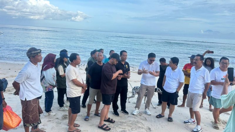 Bupati Adi Arnawa Dialog dengan Komunitas Masyarakat Pantai Bingin