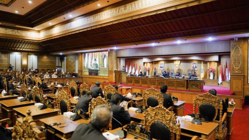 Pemkab Bersama DPRD Badung Sepakati Raperda APBD 2026