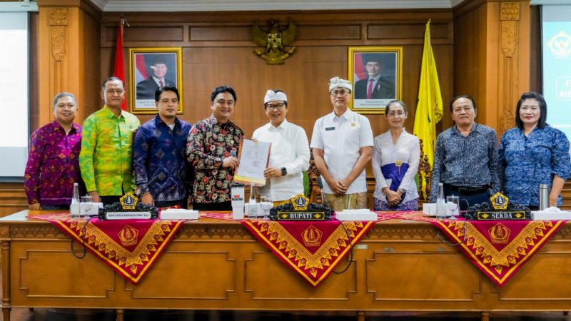 Bupati Adi Arnawa Terima Entry Meeting BPK Perwakilan Bali