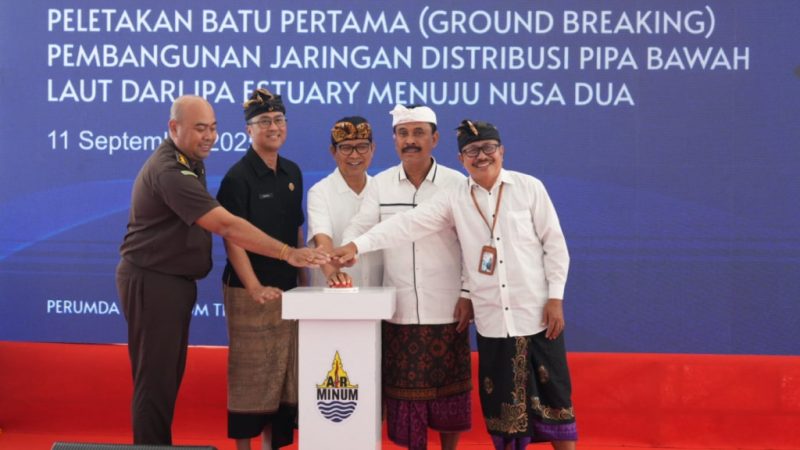 Groundbreaking Pembangunan Jaringan Distribusi Pipa Bawah Laut