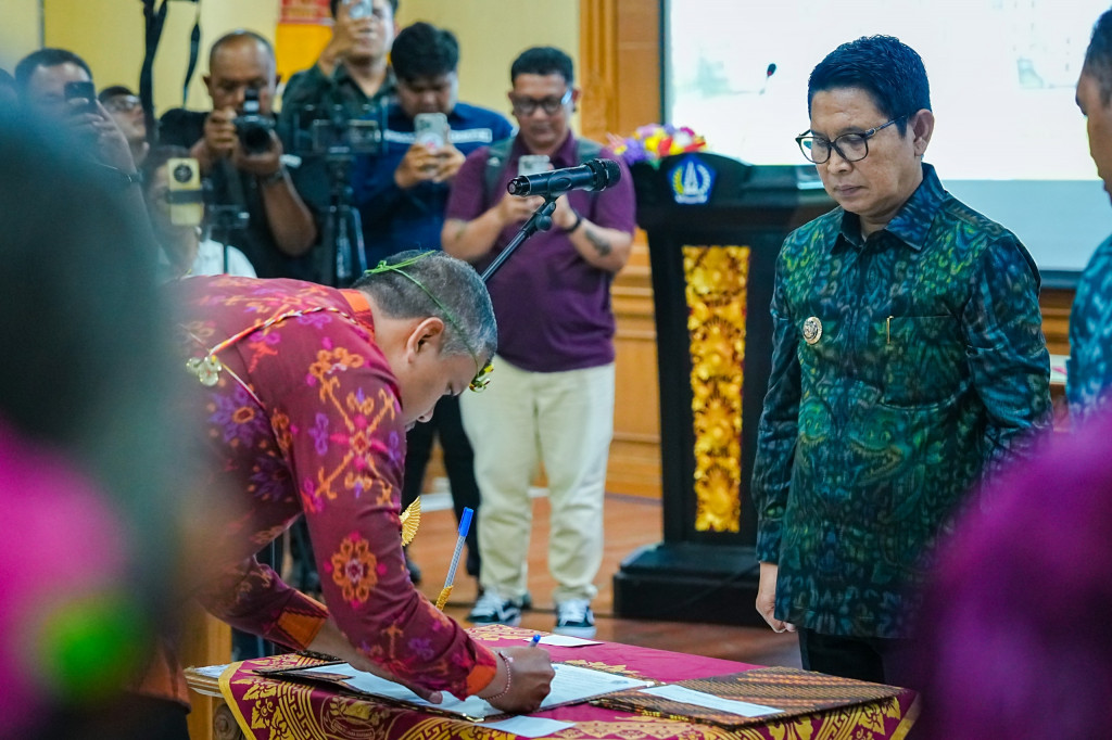 Lantik Direksi Perumda Pasar dan Pangan MGS Periode 2026–2031 Bupati Badung “Perumda MGS Harus Jadi Penopang Produksi dan Kesejahteraan Petani”