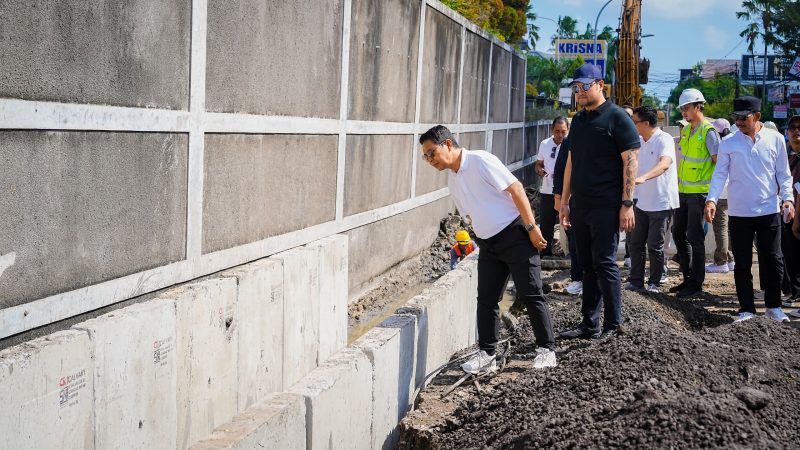 Bupati Adi Arnawa Dan Wabup Bagus Alit Sucipta Tinjau Proyek Strategis Pengendali Banjir Di Kuta